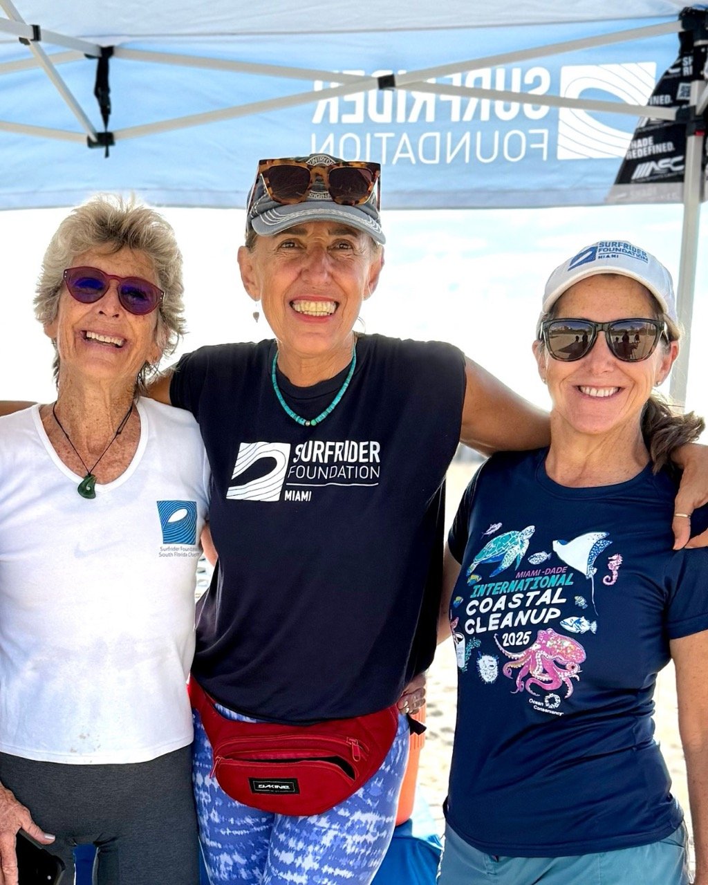 Surfrider - International Coastal Cleanup 1