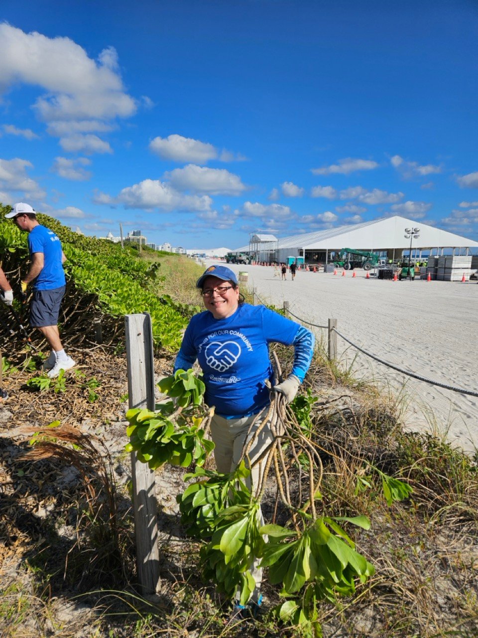 Surfrider-RenaissanceRe-SED-04