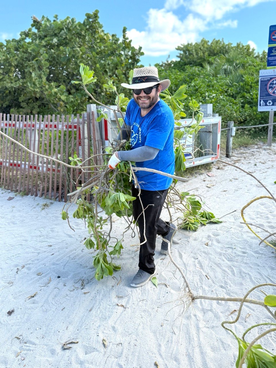 Surfrider-RenaissanceRe-SED-07